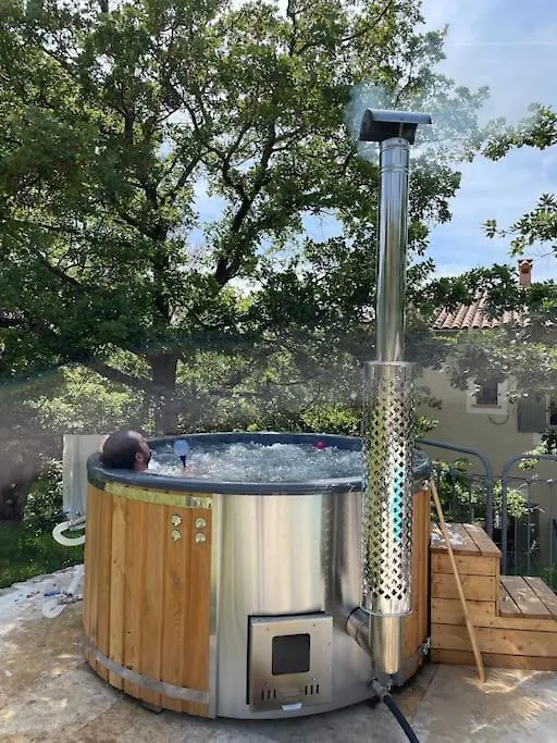 Gites Bois-Mariage Veaux Holiday home