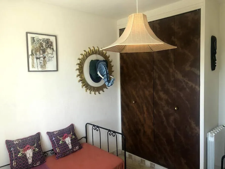 Gites Bois-Mariage Veaux Holiday home